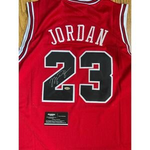 Michael Jordan Autographed Chicago Bulls XXL Jersey with COA